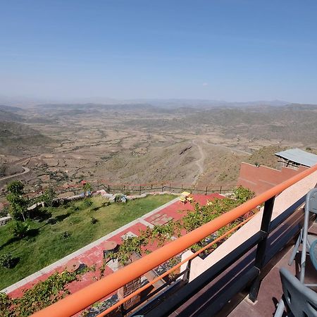 לאליבלה Panoramic View Hotel מראה חיצוני תמונה