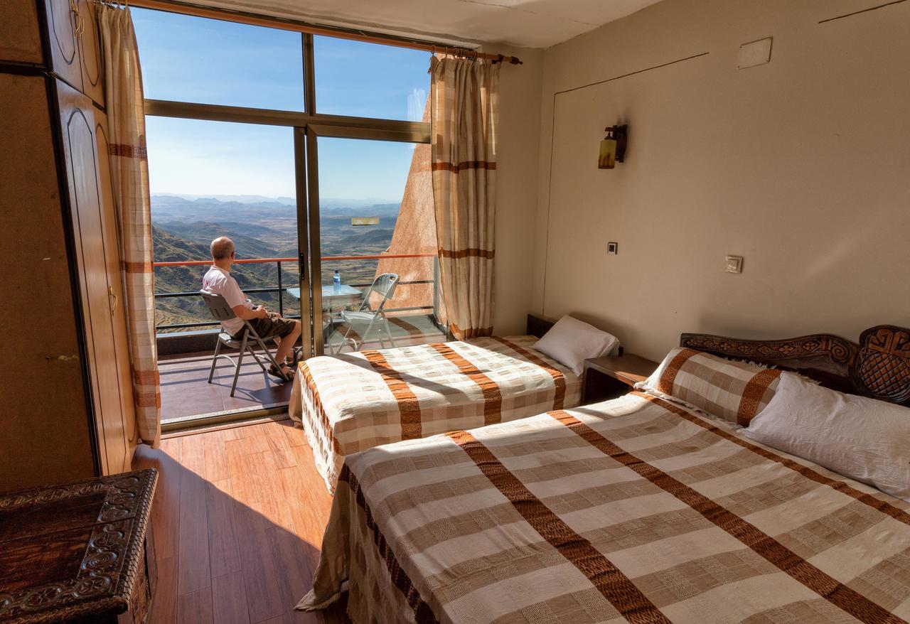 לאליבלה Panoramic View Hotel מראה חיצוני תמונה