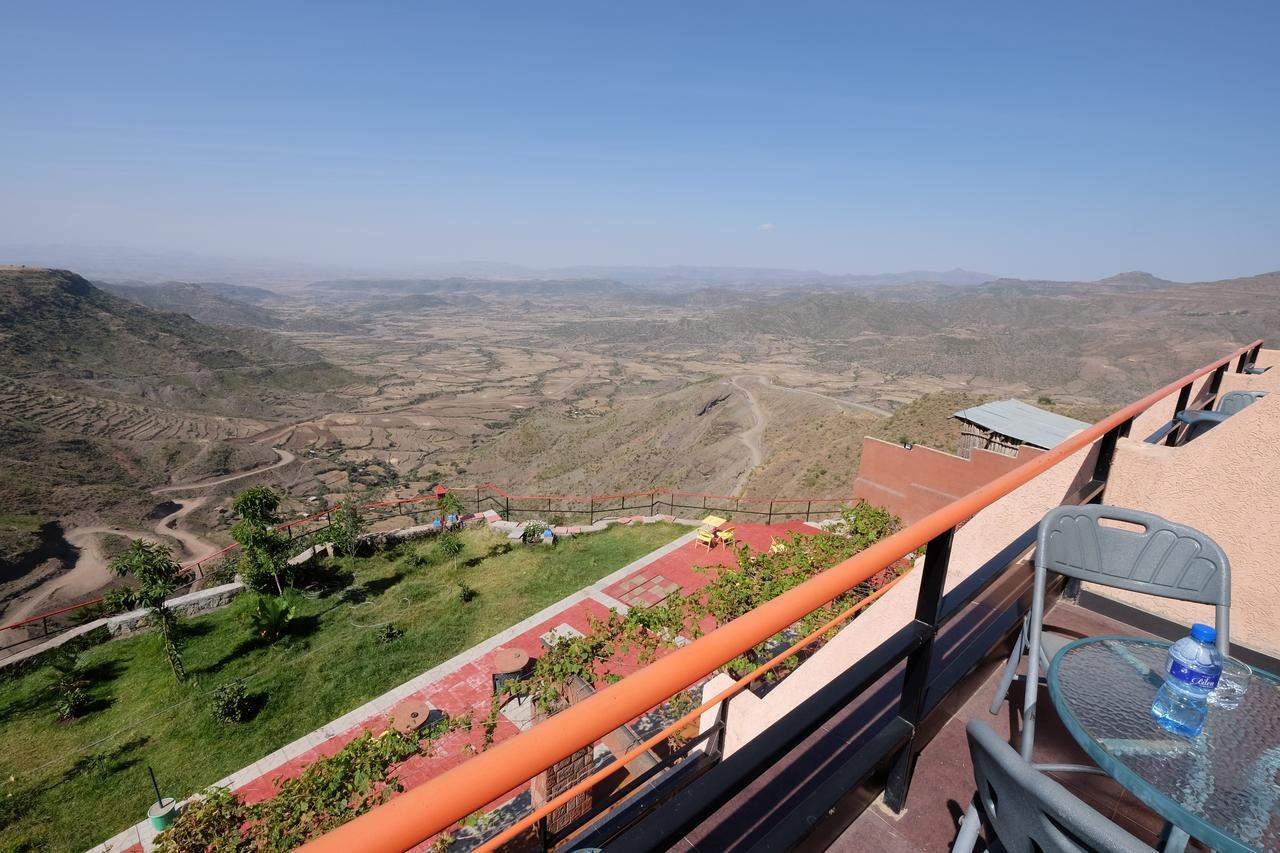 לאליבלה Panoramic View Hotel מראה חיצוני תמונה