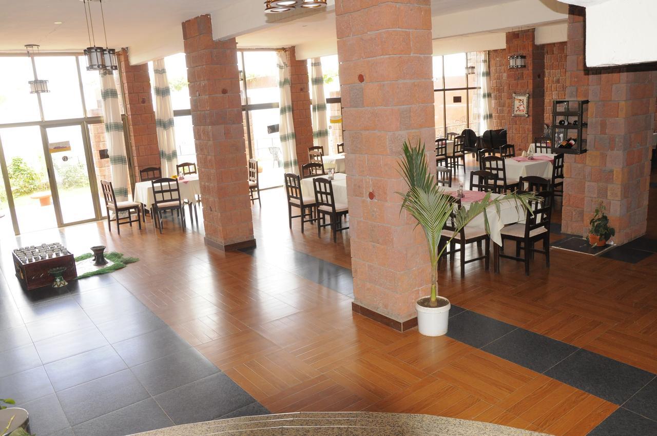 לאליבלה Panoramic View Hotel מראה חיצוני תמונה