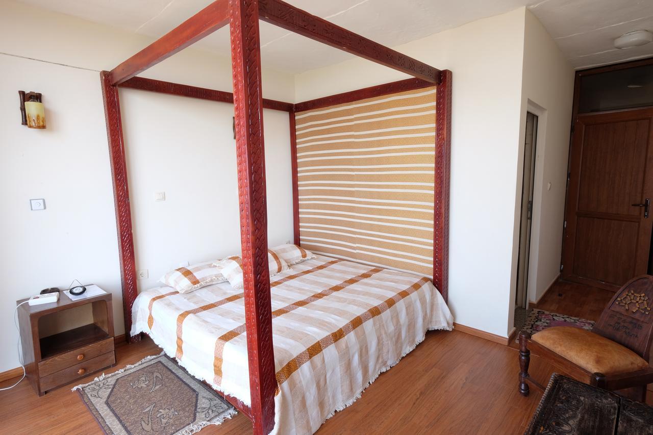 לאליבלה Panoramic View Hotel מראה חיצוני תמונה