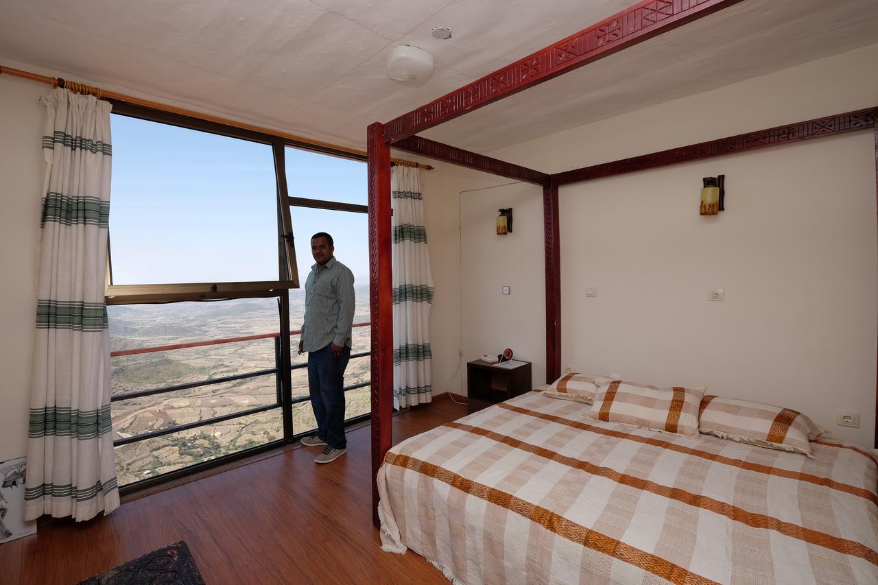 לאליבלה Panoramic View Hotel מראה חיצוני תמונה
