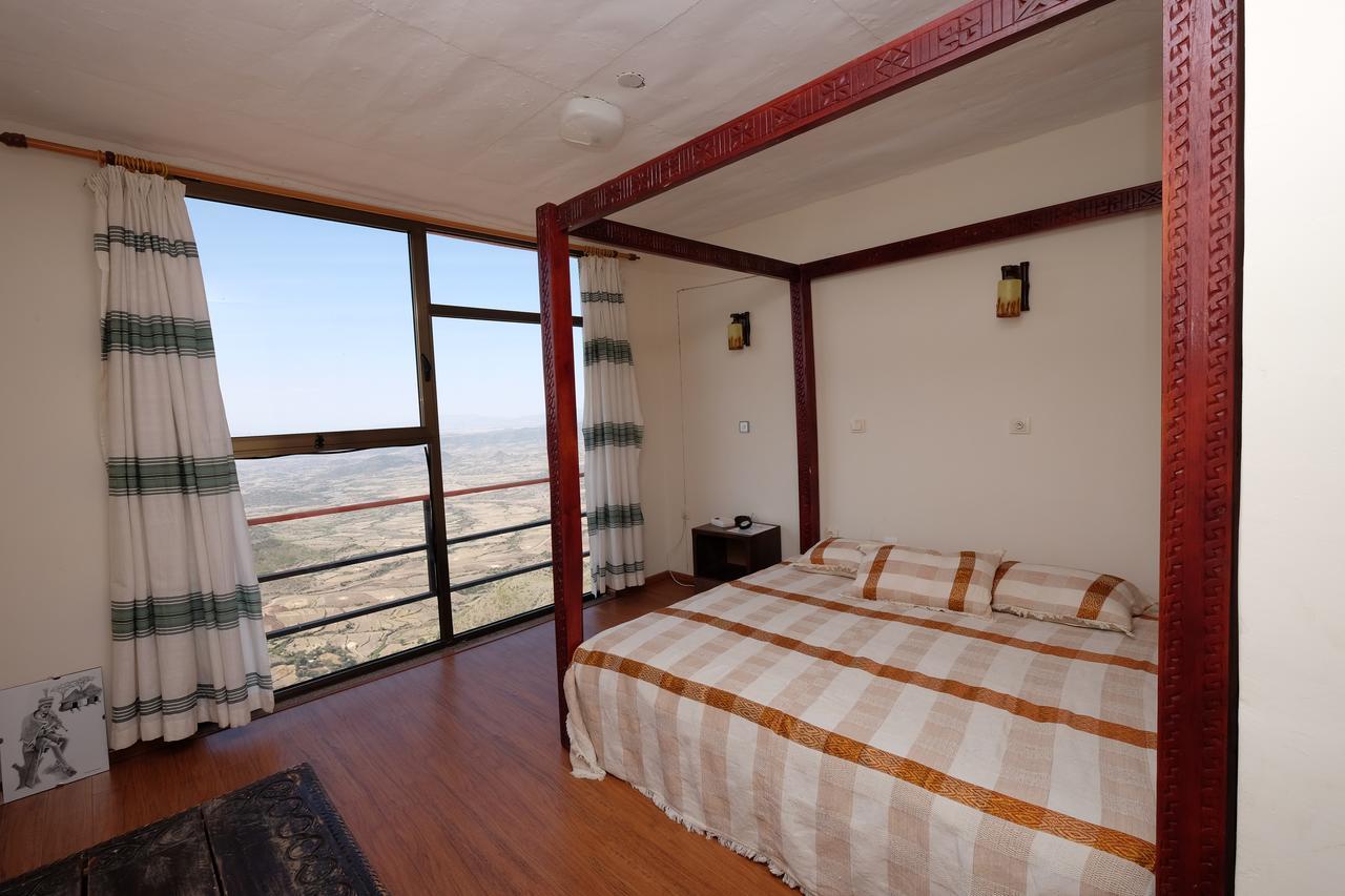 לאליבלה Panoramic View Hotel מראה חיצוני תמונה