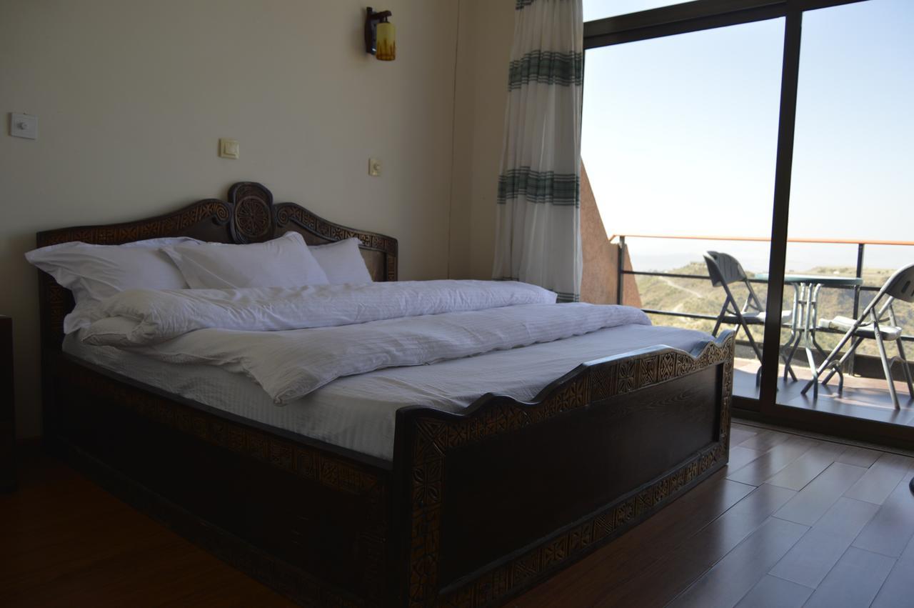 לאליבלה Panoramic View Hotel מראה חיצוני תמונה