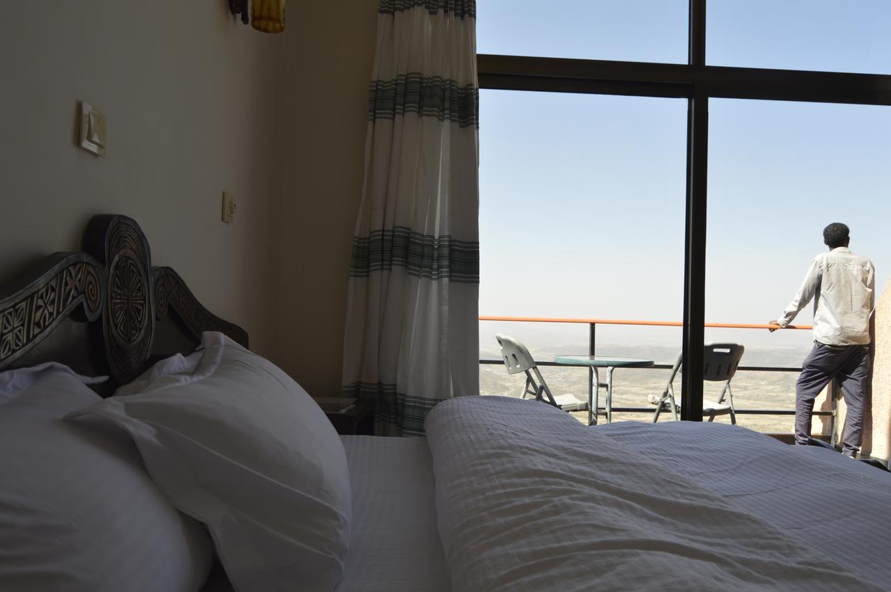 לאליבלה Panoramic View Hotel מראה חיצוני תמונה