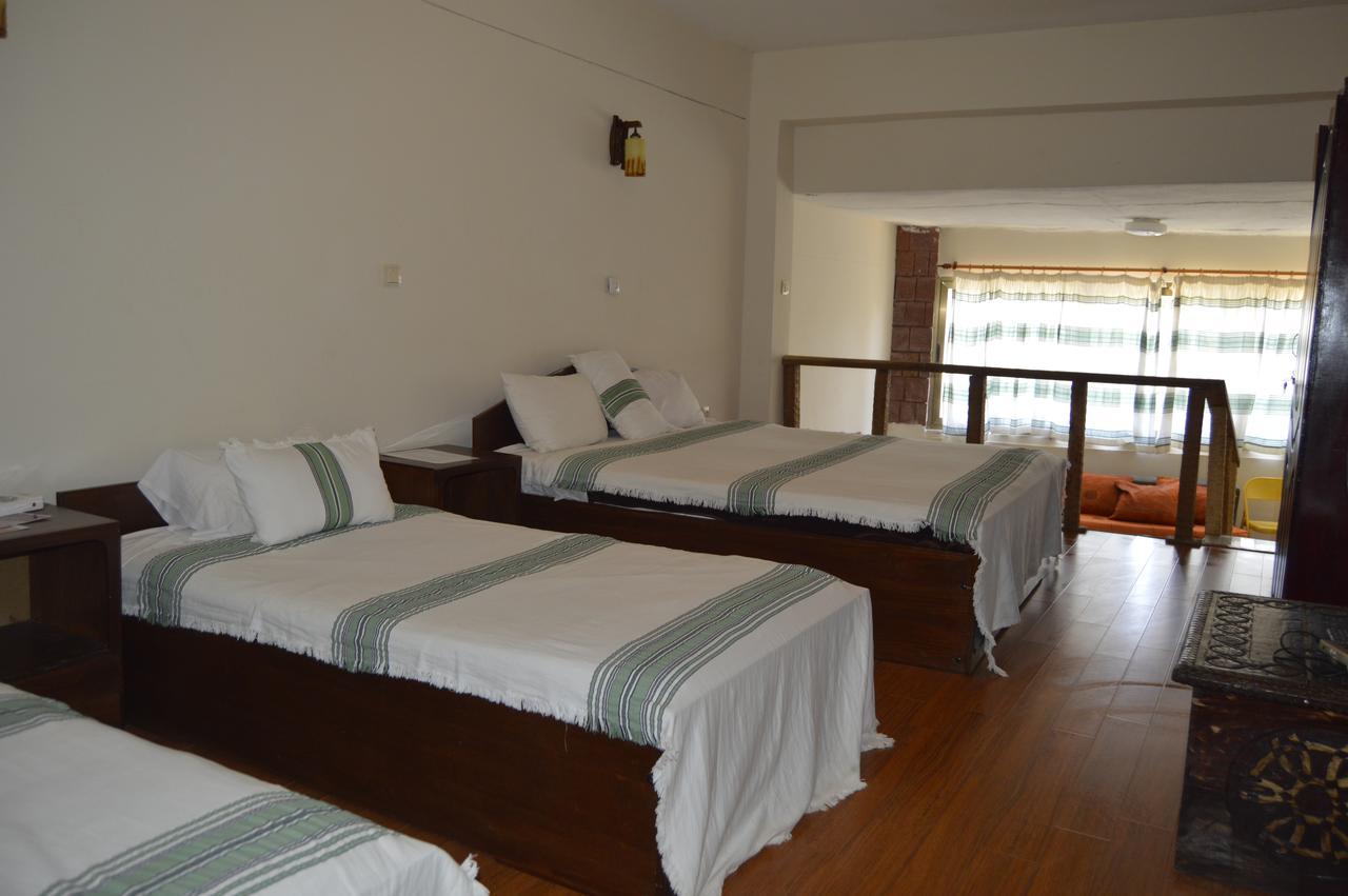 לאליבלה Panoramic View Hotel מראה חיצוני תמונה