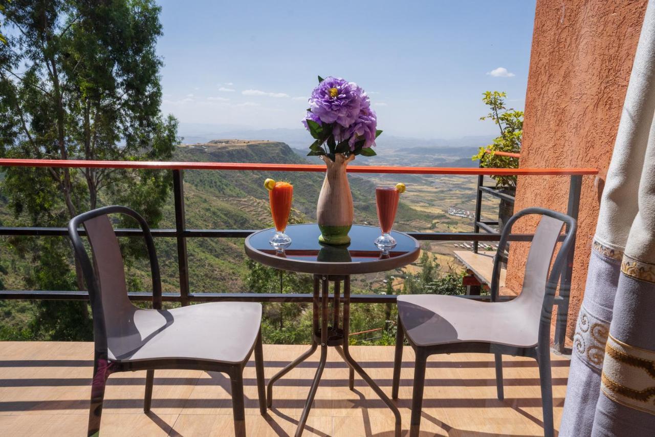 לאליבלה Panoramic View Hotel מראה חיצוני תמונה