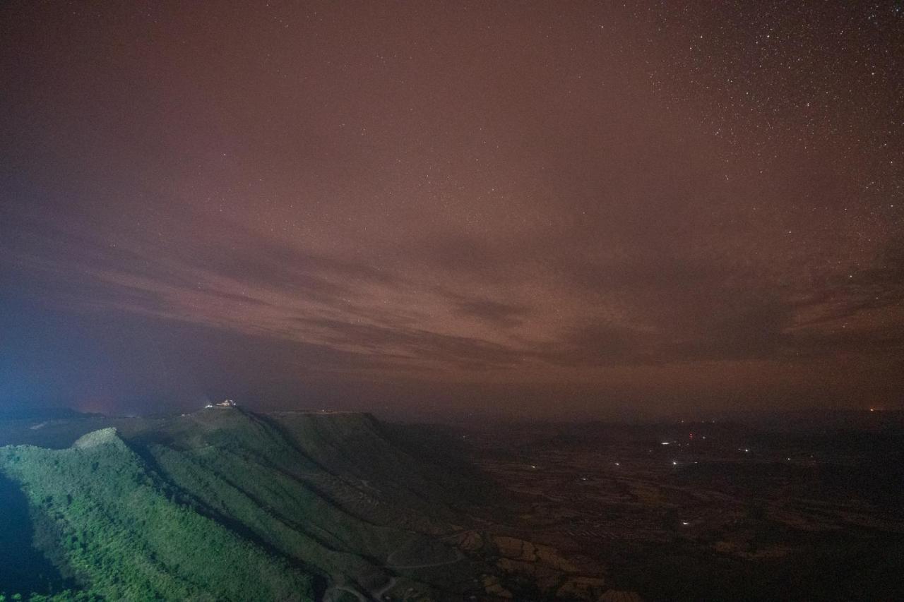 לאליבלה Panoramic View Hotel מראה חיצוני תמונה